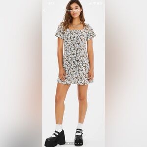 DON'T ASK DON'T TELL FLORAL DRESS Delia’s Dollskill Medium